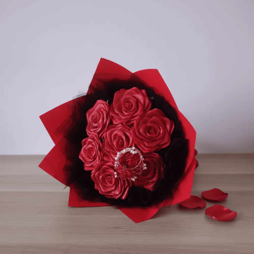 Bouquet de roses en satin – composition florale de luxe faite main – Les Créations des A
