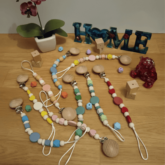 Attache tétine personnalisée – cadeau naissance original – Les Créations des A