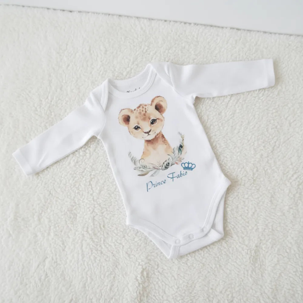 Body bébé personnalisé imprimé lionceau Prince Fabio – cadeau naissance original - Les Créations des A