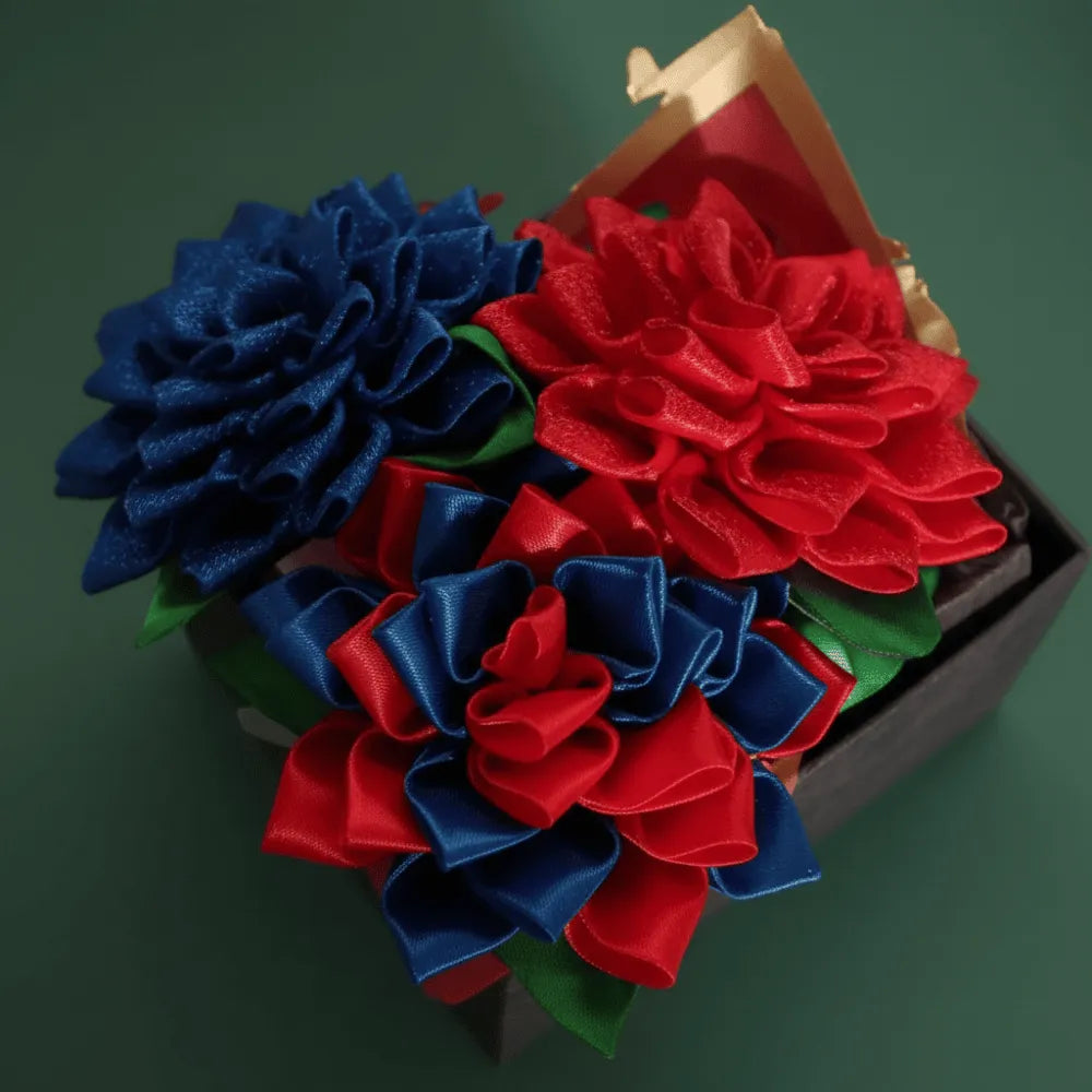 Bouquet de 3 dahlias en satin – composition florale éternelle – Les Créations des A