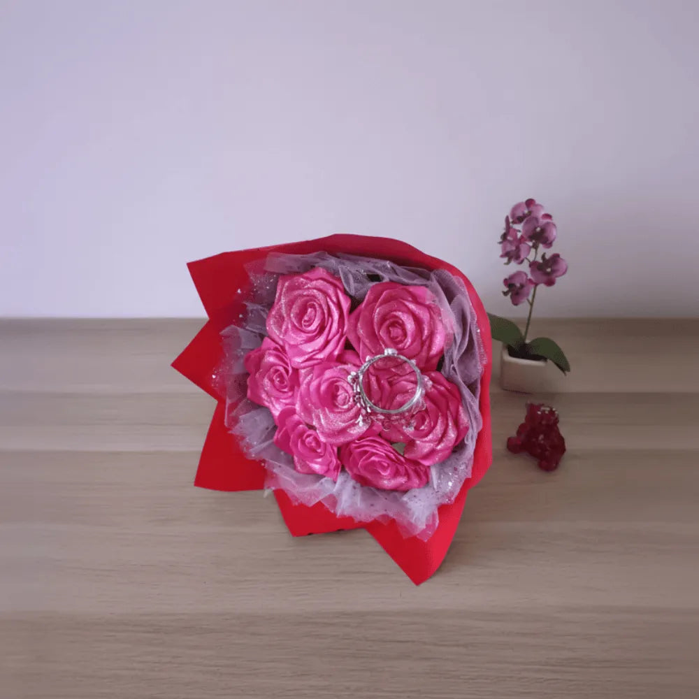 Bouquet de roses en satin – composition florale de luxe faite main – Les Créations des A