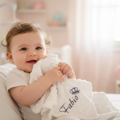 Bébé avec son doudou lapin personnalisé minky – cadeau naissance fait main - Les Créations des A 