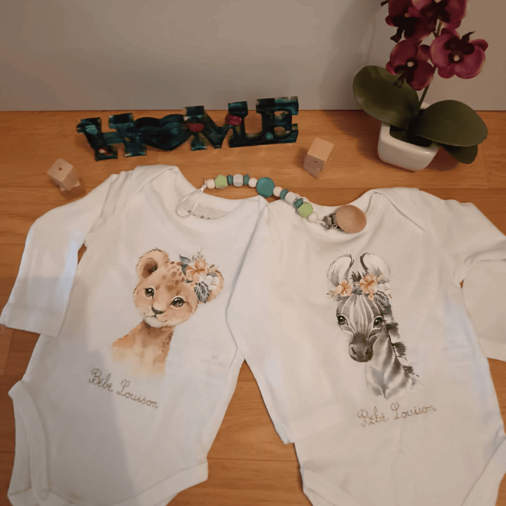 Duo de Bodies Personnalisés : Double Dose de Tendresse