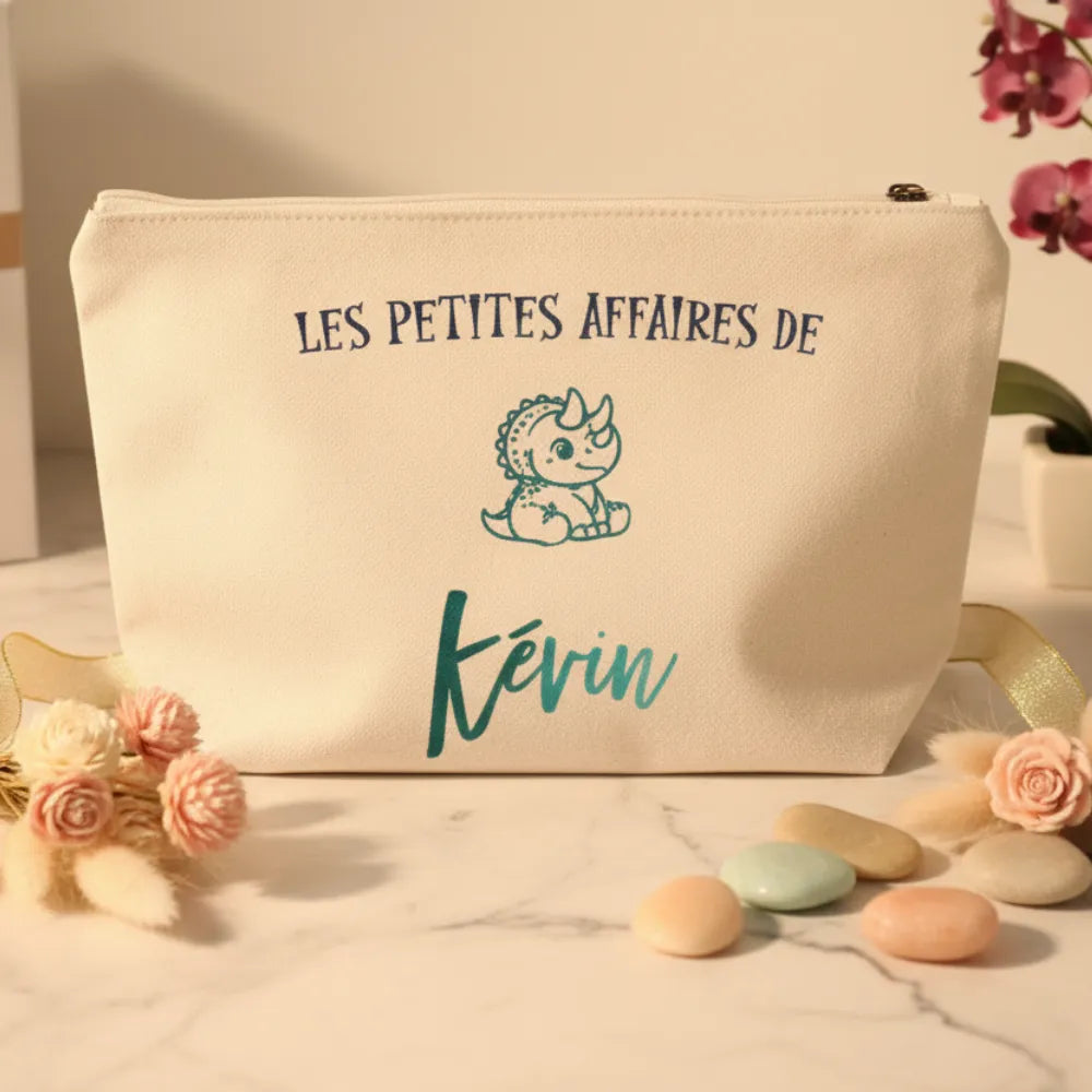 Pochette personnalisée enfant avec prénom Kévin, accessoire pratique et cadeau unique - Les Créations des A