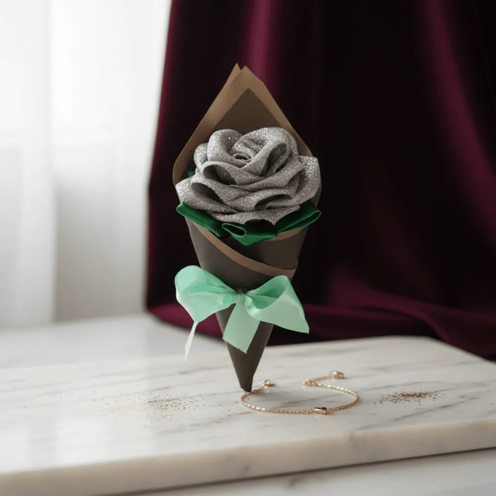 Rose en satin – fleur éternelle artisanale – Les Créations des A